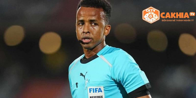 Trọng tài Omar Abdulkadir Artan không được Mỹ cho phép nhập cảnh